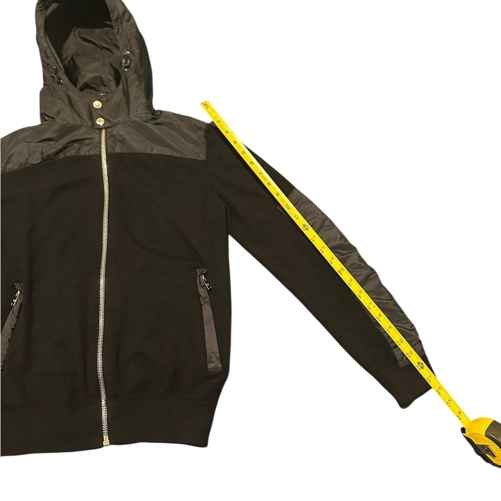Prada Black men Hooded Windbreaker size L, gently used, pre-owned. - Picture 5 of 12